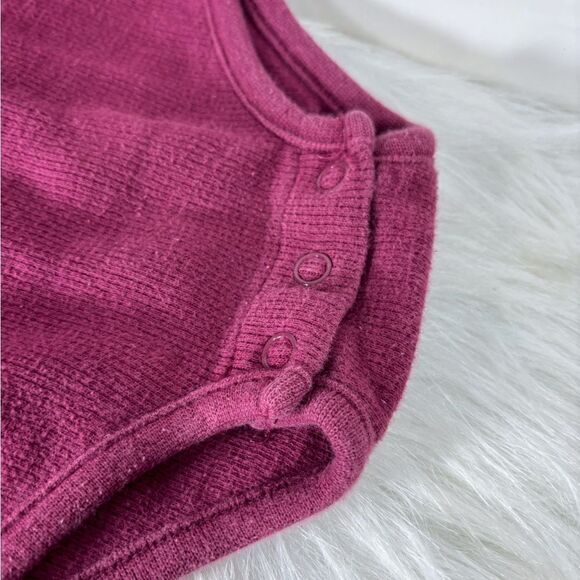 Burgundy bodysuit 18 month - Picture 3 of 4